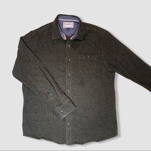 NWOT Flag and Anthem Flannel Dark Olive Green size Large